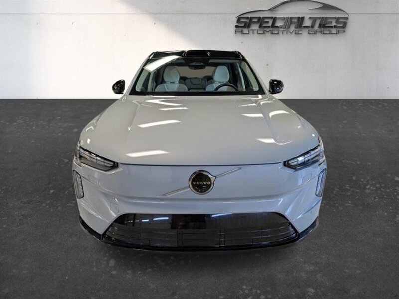 Used 2025 Volvo EX90 Ultra AWD/4WD image 6