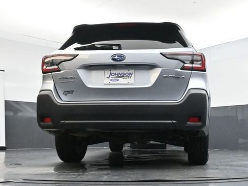 Used 2024 Subaru Outback Premium image 35