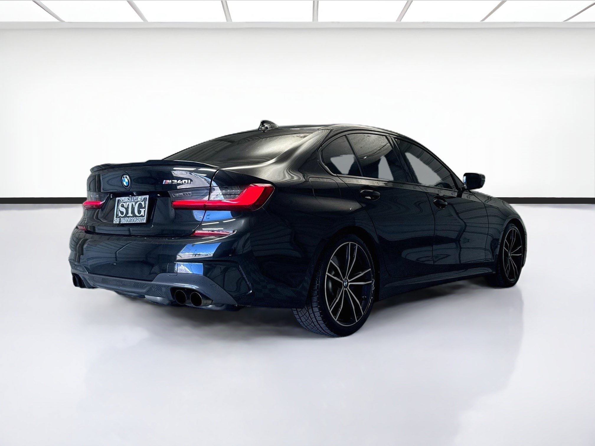 Used 2021 BMW M340i RWD image 4