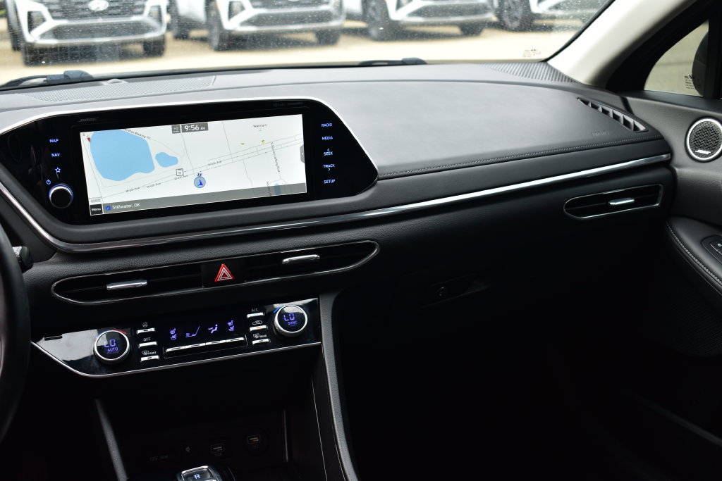 Used 2022 Hyundai Sonata Limited FWD image 28