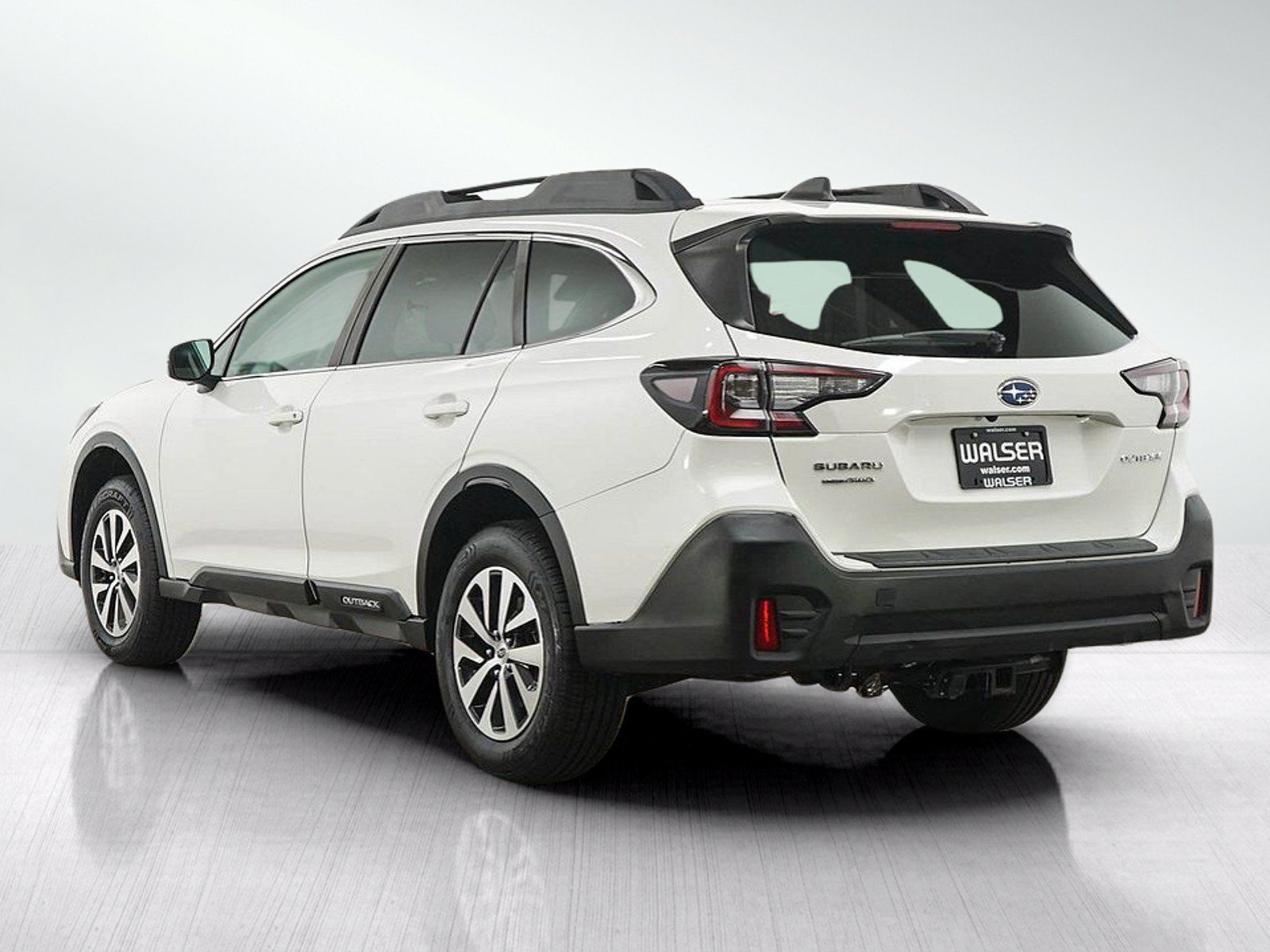 Used 2020 Subaru Outback Premium w/ Popular Package #1 AWD/4WD image 3