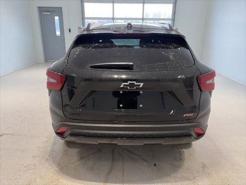 New 2026 Chevrolet Trax RS w/ Sunroof Package image 5