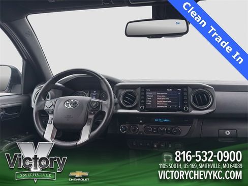 Used 2021 Toyota Tacoma TRD Sport image 28