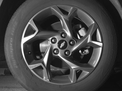 Used 2025 Chevrolet Trax LT w/ LT Convenience Package FWD image 13