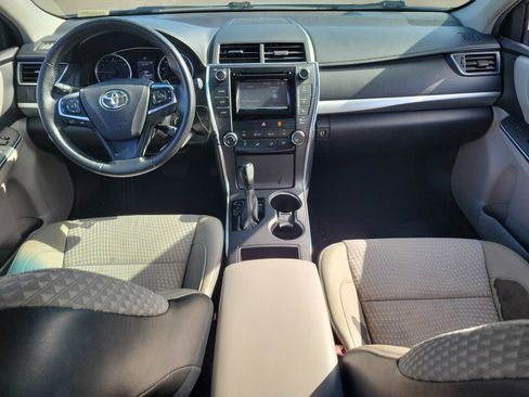 Used 2015 Toyota Camry SE image 17