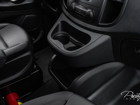 Used 2022 Mercedes-Benz Metris image 40