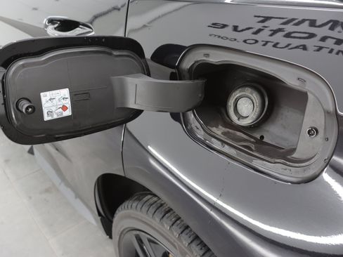 Used 2020 Ford Edge ST w/ Equipment Group 401A image 32