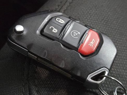 Used 2019 Jeep Wrangler Unlimited Sport S image 36