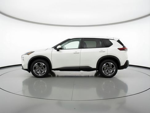 Used 2025 Nissan Rogue SV FWD image 5