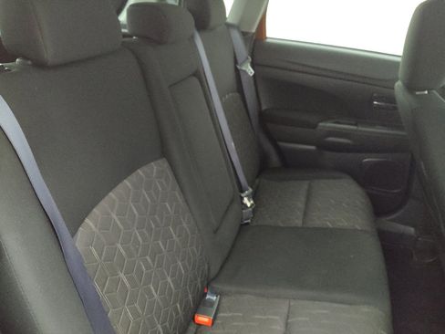 Used 2024 Mitsubishi Outlander Sport LE AWD/4WD image 19