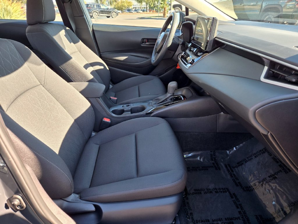 Used 2026 Toyota Corolla LE FWD image 22