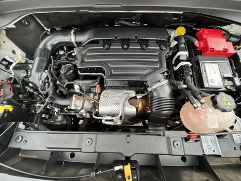 Used 2023 Jeep Renegade Latitude AWD/4WD image 18