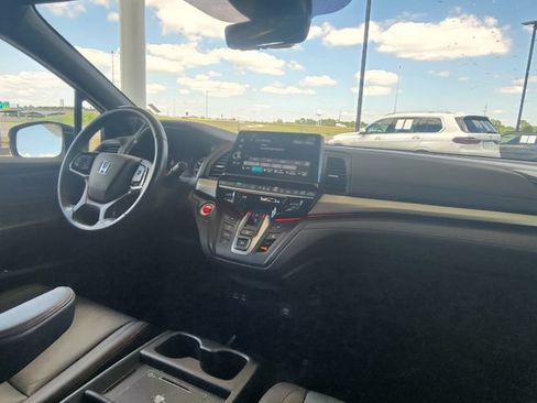 Used 2025 Honda Odyssey Sport-L image 27