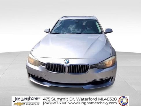 Used 2014 BMW 328i xDrive Wagon AWD/4WD image 3