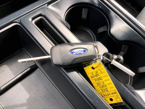 Used 2023 Ford F150 XLT image 14