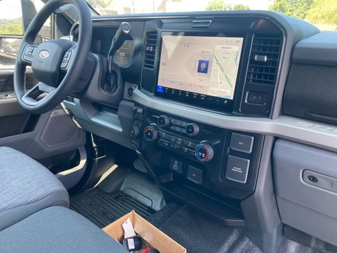 Certified 2026 Ford F250 XLT w/ XLT Premium Package image 19