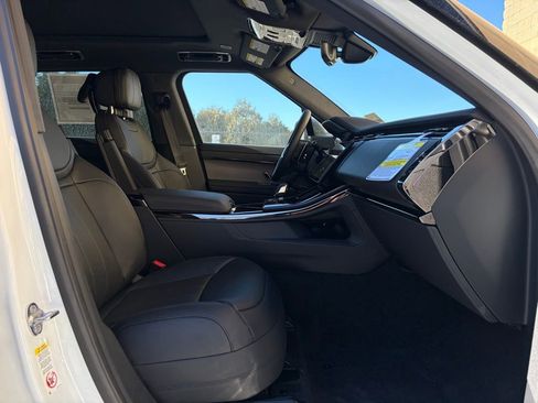 New 2026 Land Rover Range Rover Sport SE image 20