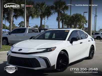 Used 2025 Toyota Camry SE w/ Multimedia Upgrade Package