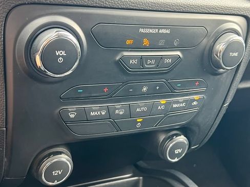 Used 2019 Ford Ranger XLT w/ Equipment Group 301A Mid AWD/4WD image 28