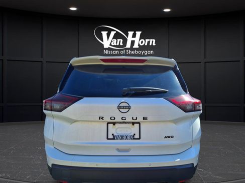 New 2026 Nissan Rogue SV AWD/4WD image 5