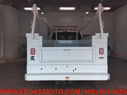 Used 2023 Ford F250 XL w/ Snow Plow Prep Package AWD/4WD image 8