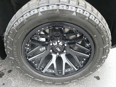 Used 2026 GMC Sierra 1500 Pro w/ Pro Value Package image 13