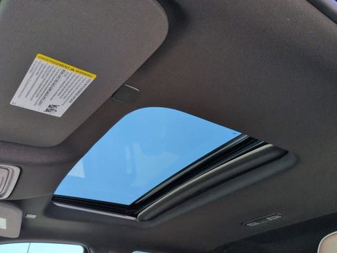 Used 2024 GMC Sierra 1500 Denali w/ Technology Package image 19