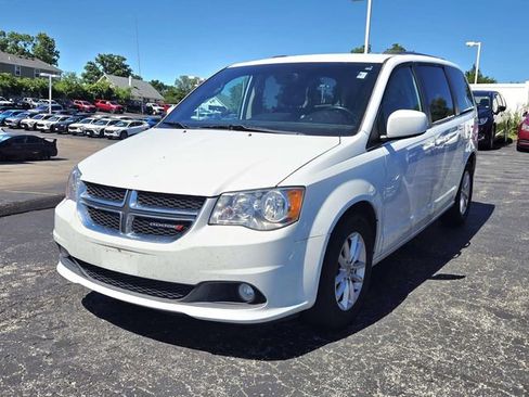 Used 2018 Dodge Grand Caravan SXT FWD image 4