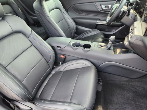 Used 2026 Ford Mustang GT Premium RWD image 8