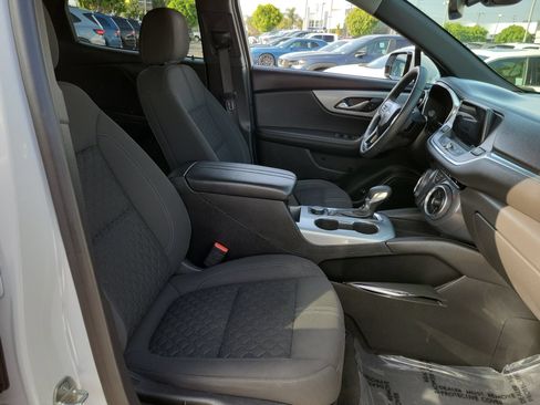 Used 2022 Chevrolet Blazer LT FWD image 15