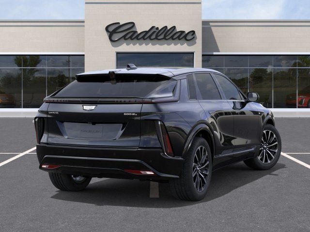 Used 2026 Cadillac Lyriq Sport w/ LPO, Floor Liner Package AWD/4WD image 4