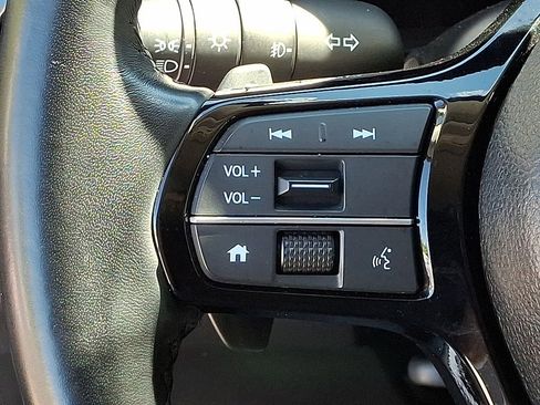 Used 2025 Honda Pilot EX-L image 22