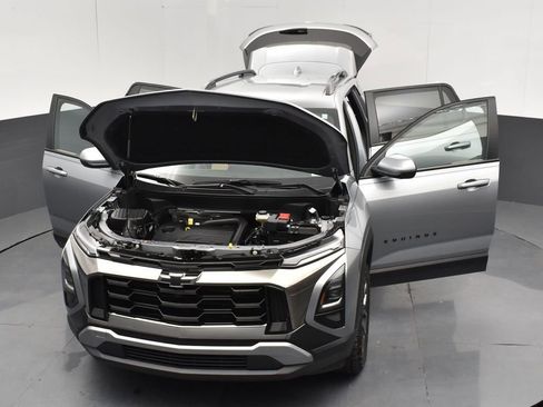Used 2025 Chevrolet Equinox ACTIV image 27