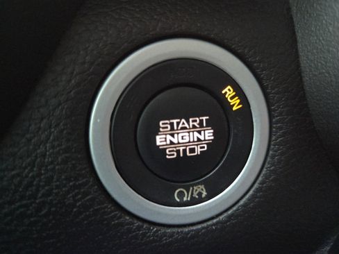 Used 2020 RAM 1500 Big Horn image 5