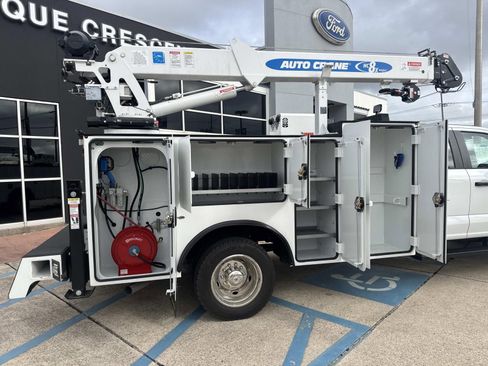 New 2026 Ford F550 4x4 Supercab Super Duty image 14