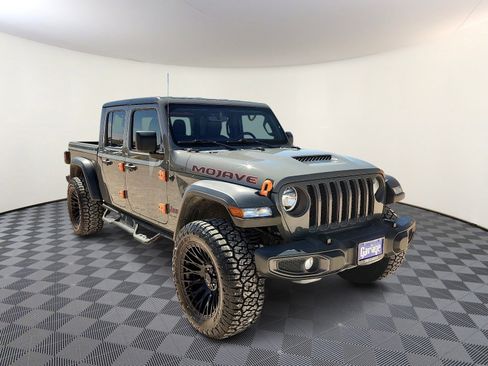 Used 2023 Jeep Gladiator Mojave AWD/4WD image 6