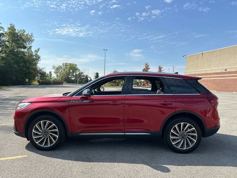 Used 2023 Lincoln Corsair Reserve w/ Equipment Group 201A image 5