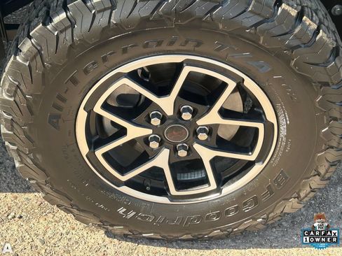 Certified 2024 Jeep Wrangler Unlimited Rubicon AWD/4WD image 10