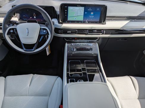 New 2026 Lincoln Aviator Black Label w/ Black Label Special Edition AWD/4WD image 15