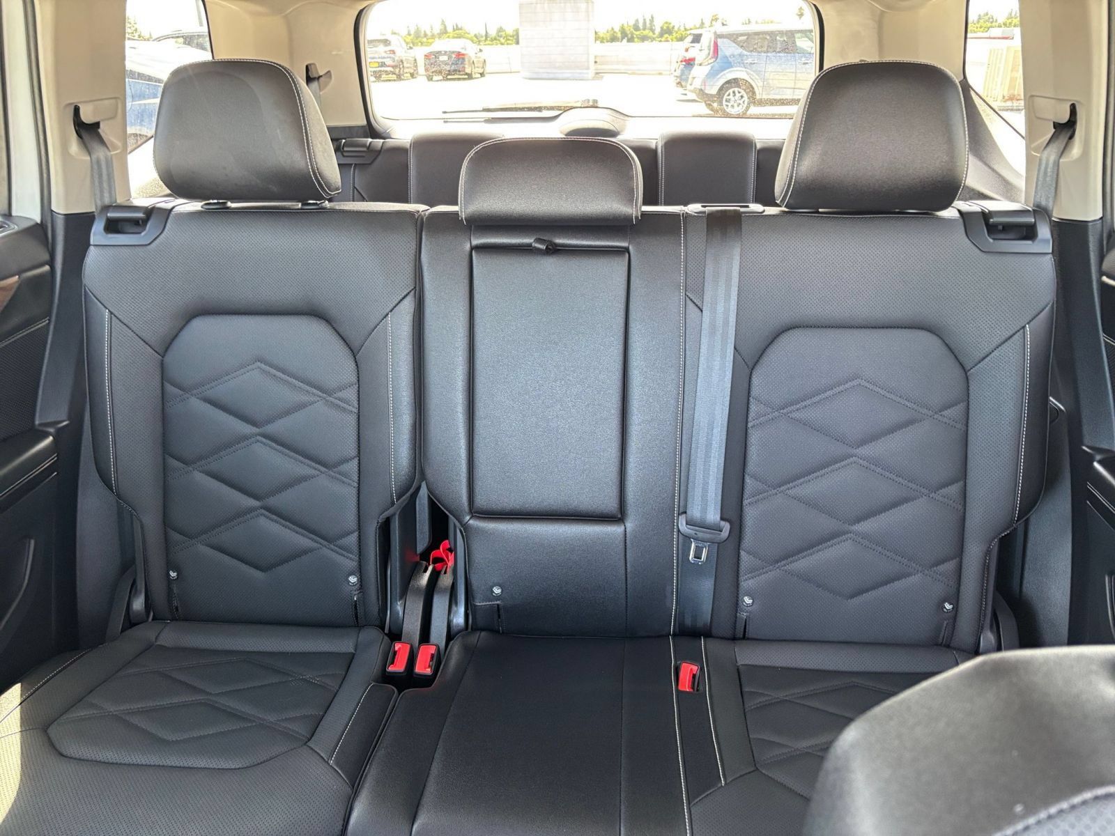 Used 2026 Volkswagen Atlas SE FWD image 40