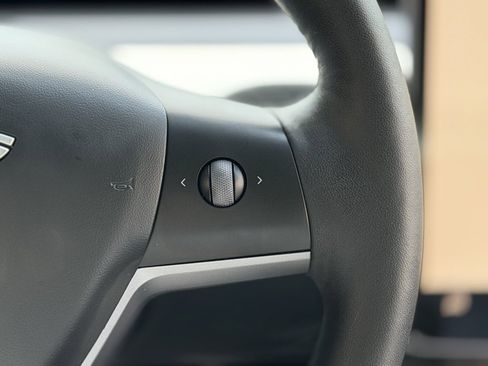 Used 2023 Tesla Model 3 Performance image 45