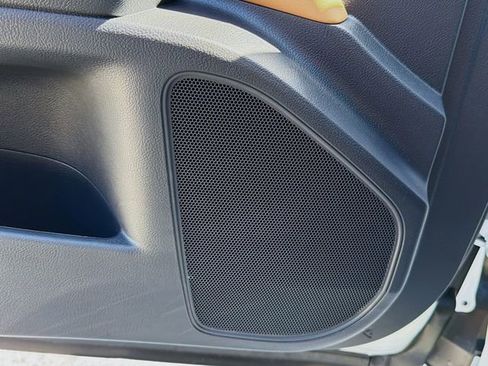 Used 2025 Lexus ES 350 Ultra Luxury w/ Accessory Package (Z1) image 2