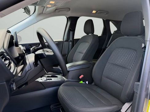 Used 2025 Ford Escape Active AWD/4WD image 10