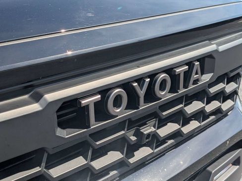 Used 2025 Toyota Tacoma TRD Off-Road AWD/4WD image 13