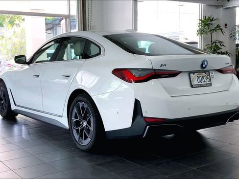 Used 2025 BMW i4 eDrive40 w/ Parking Assistance Package RWD image 5
