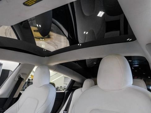 Used 2021 Tesla Model 3 Standard Range Plus RWD image 6