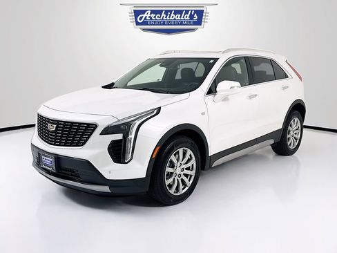 Used 2023 Cadillac XT4 Premium Luxury w/ Cold Weather Package image 3