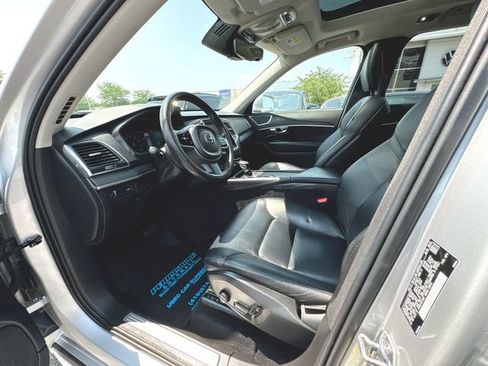 Used 2020 Volvo XC90 T5 Momentum AWD/4WD image 10