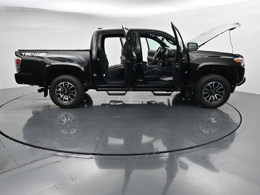 Used 2023 Toyota Tacoma TRD Sport AWD/4WD image 41
