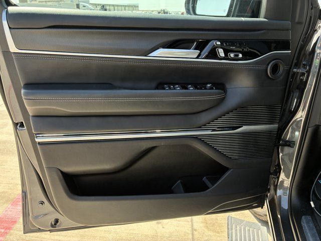 Used 2024 Jeep Grand Wagoneer L Series II w/ Quick Order Packagew 28T AWD/4WD image 7